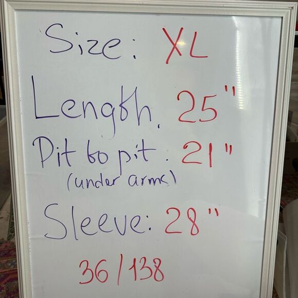 Vintage Green Sweater with Nature Scene - Picture 5 of 12